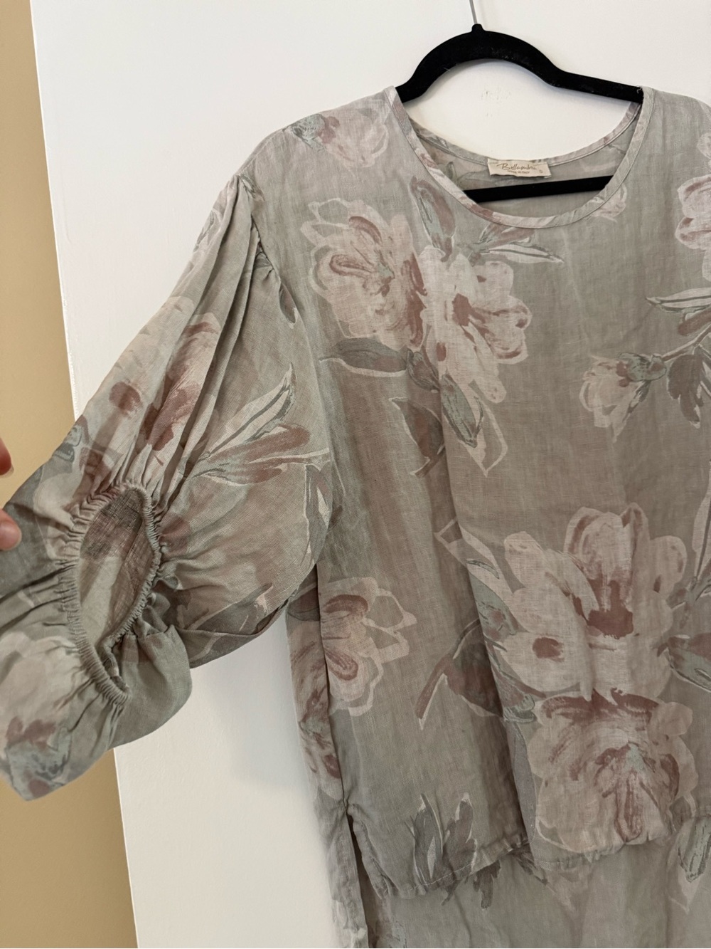 Floral Puff-Sleeve Linen Blend Top